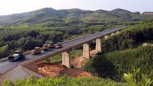 Cần khung pháp lý để khai thác cao tốc hiệu quả