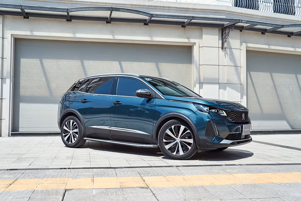 Peugeot Việt Nam triển khai giá ưu đãi mới chỉ 749 triệu đồng&nbsp;cho bộ 3 SUV cao cấp -1