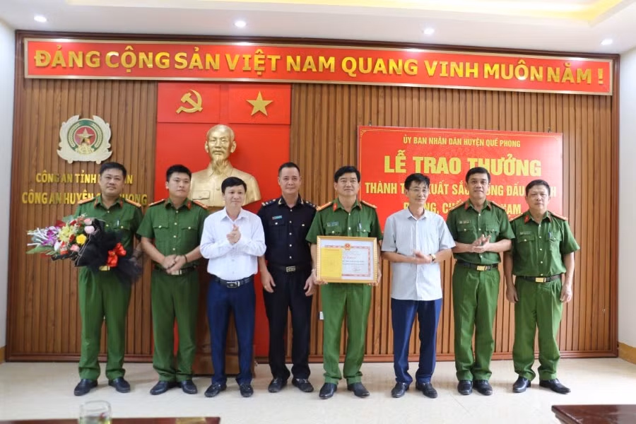 Nhiều giải pháp để giữ xã biên giới sạch về ma tuý -0