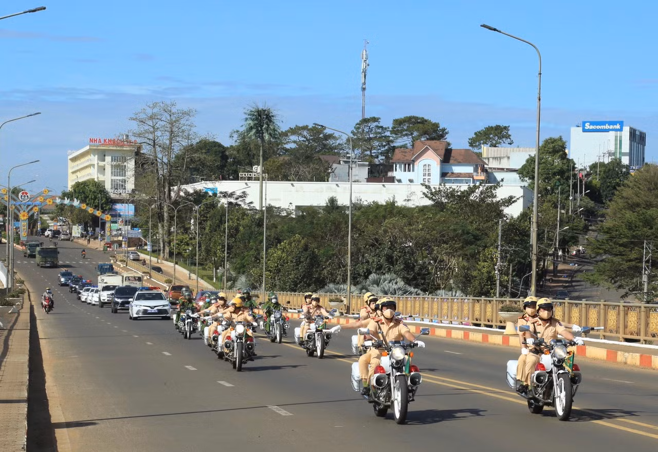 Công an Đắk Nông nỗ lực vì một cái Tết bình yên -0