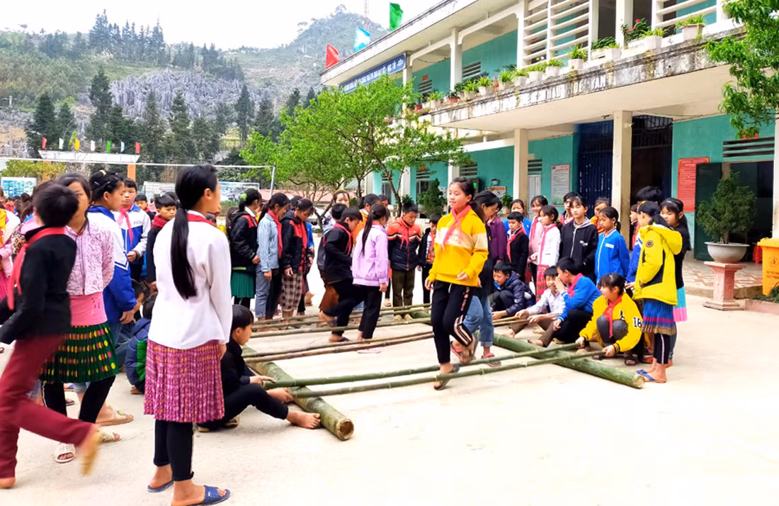 Đẩy lùi hủ tục trong đồng bào dân tộc thiểu số vùng cao Mèo Vạc -0