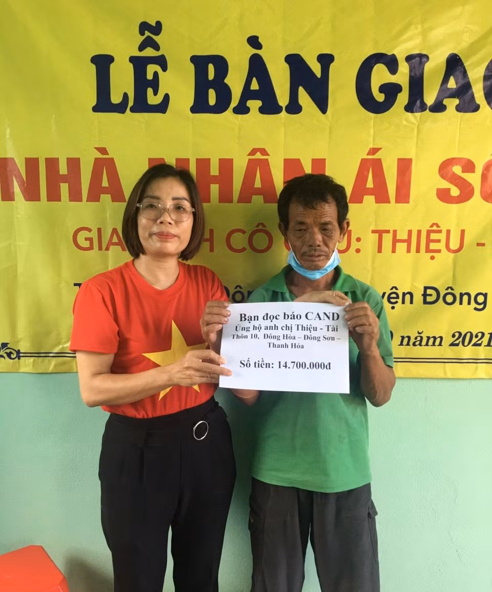 Bạn đọc Báo CAND và các nhà hảo tâm đã hỗ trợ xây nhà cho gia đình ông tâm thần, cháu bại não -0