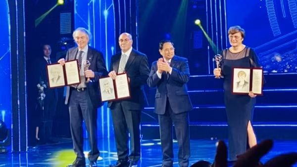 Quỹ VinFuture khởi động chuỗi&nbsp;hội thảo trực tuyến InnovaTalk 2022 ảnh 3