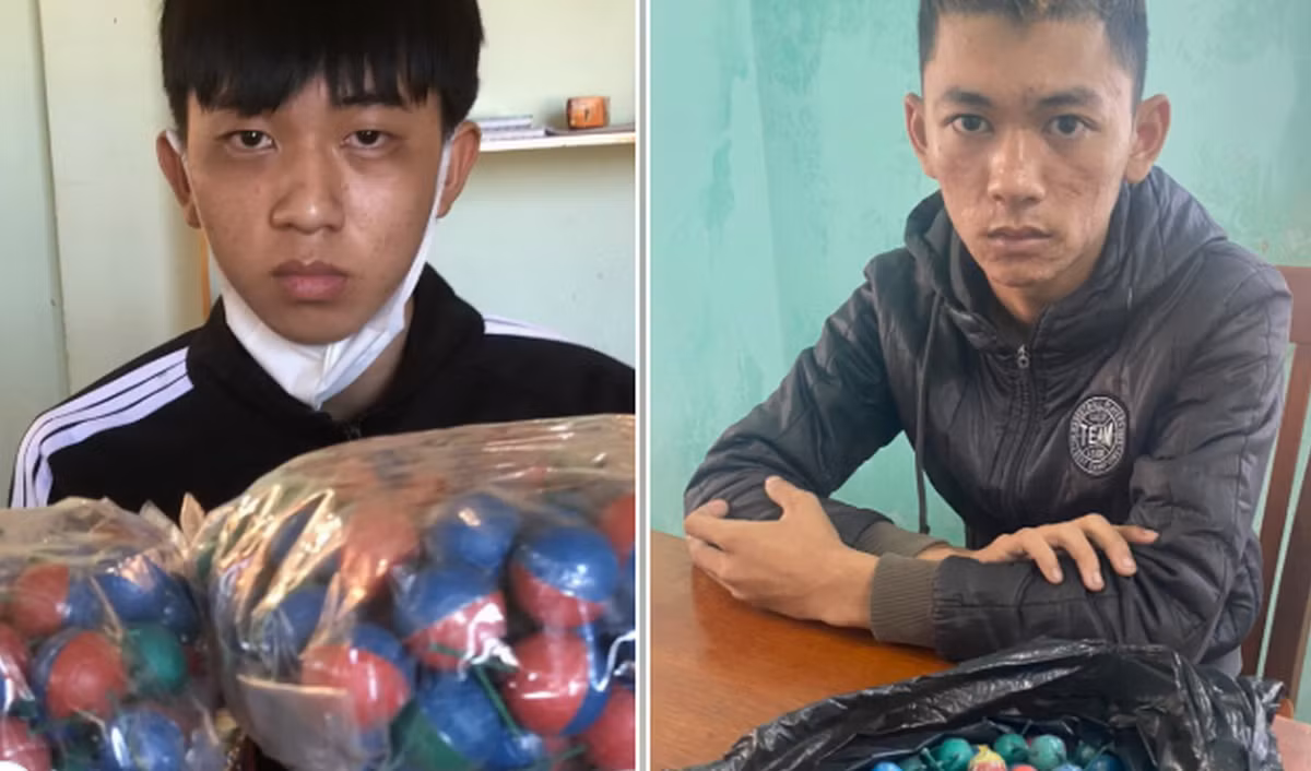  Ba đối tượng đang chở pháo lậu đi bán thì bị bắt giữ -0