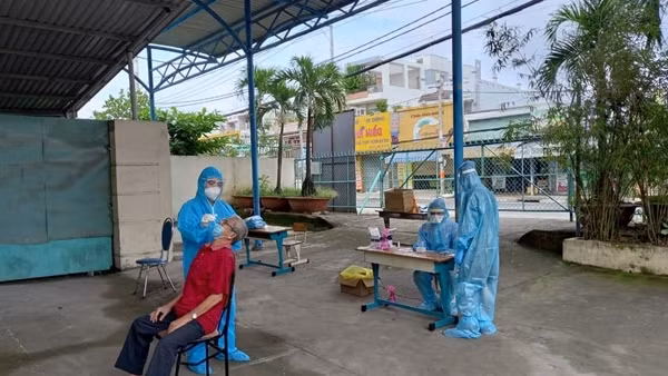 Tạo điều kiện thuận lợi cho người nhập cảnh vào Việt Nam dịp Tết ảnh 2