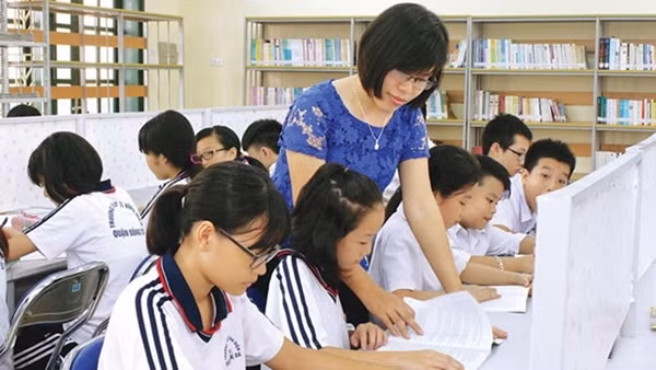 Không “chạy theo thành tích” trong xây dựng và phát triển trường chuyên
