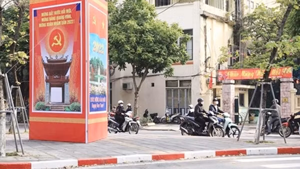 Hà Nội không thiếu điểm vui xuân ảnh 1