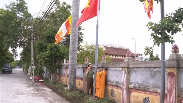Treo cờ Tổ quốc tại các cơ sở tôn giáo – lan toả tình yêu đất nước