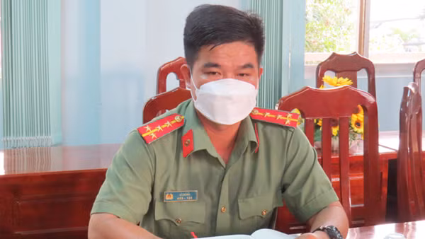 2 cán bộ Công an xã ở Hà Tĩnh kịp thời hiến máu cứu người ảnh 3