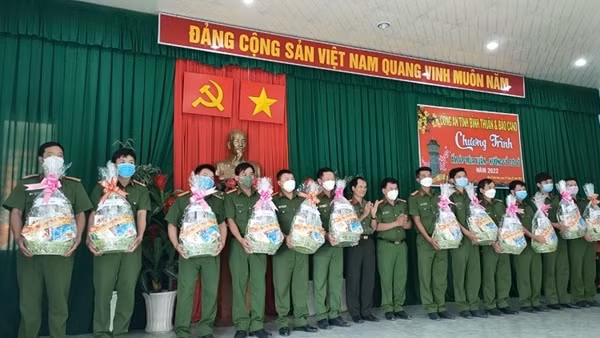 Công an viên không nề hà phụ cấp ít ỏi ảnh 2