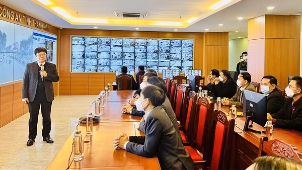 Đoàn đại biểu dự Hội nghị hợp tác Việt – Lào làm việc tại Công an tỉnh Thanh Hóa