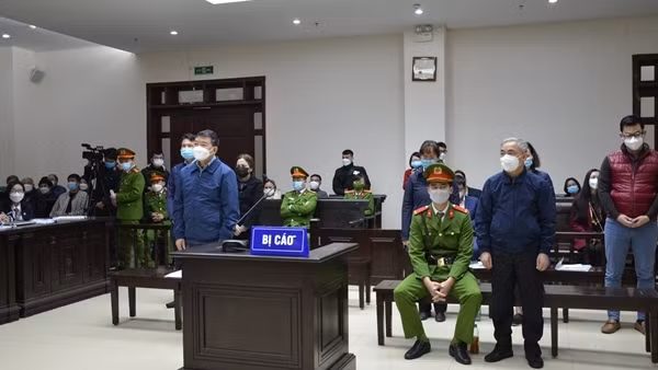 Cựu Giám đốc Bệnh viện Bạch Mai bị đề nghị 5-6 năm tù ảnh 2
