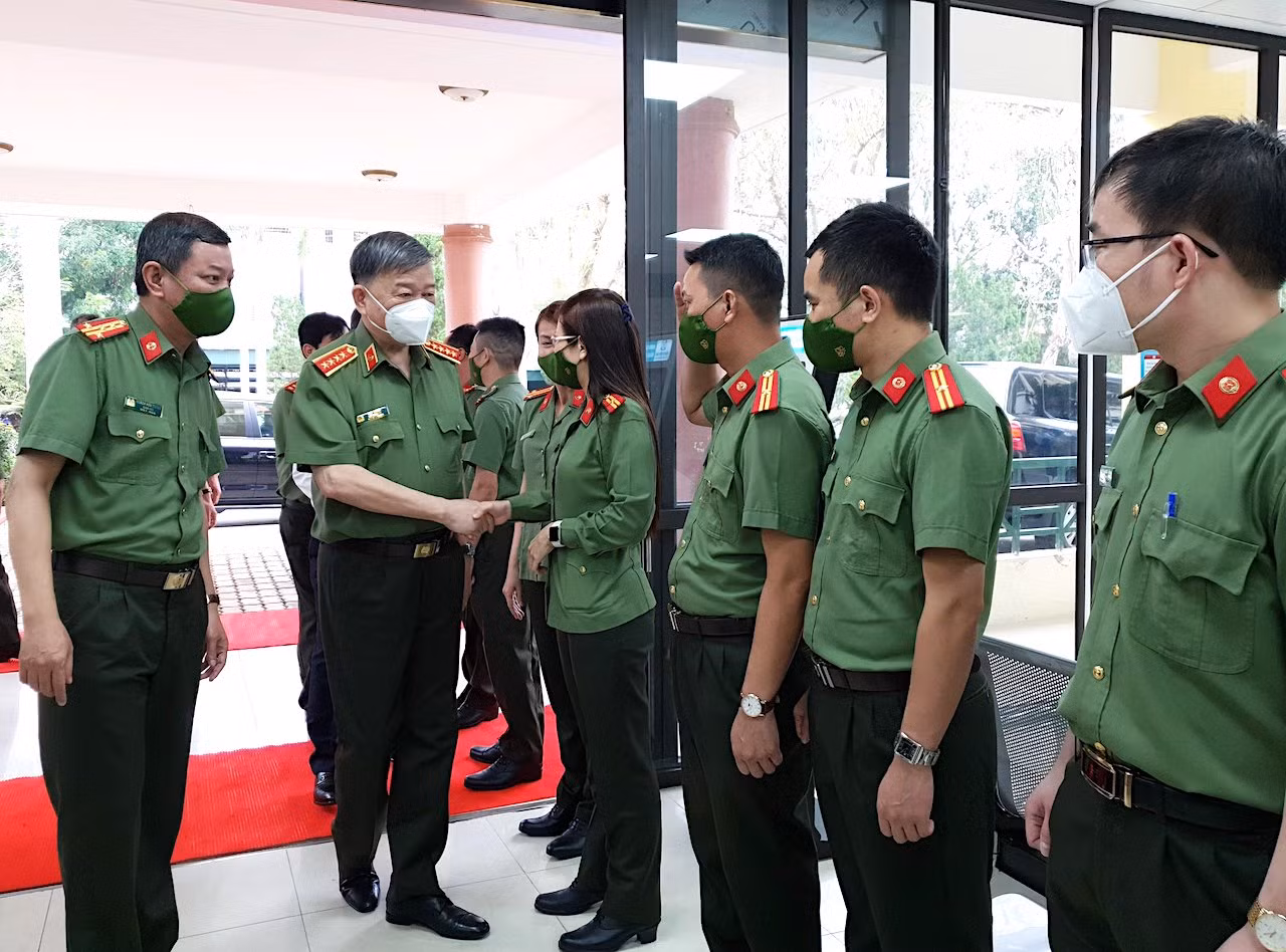 Bộ trưởng Tô Lâm kiểm tra công tác tại Công an TP Đà Nẵng và Bệnh viện 199 -0