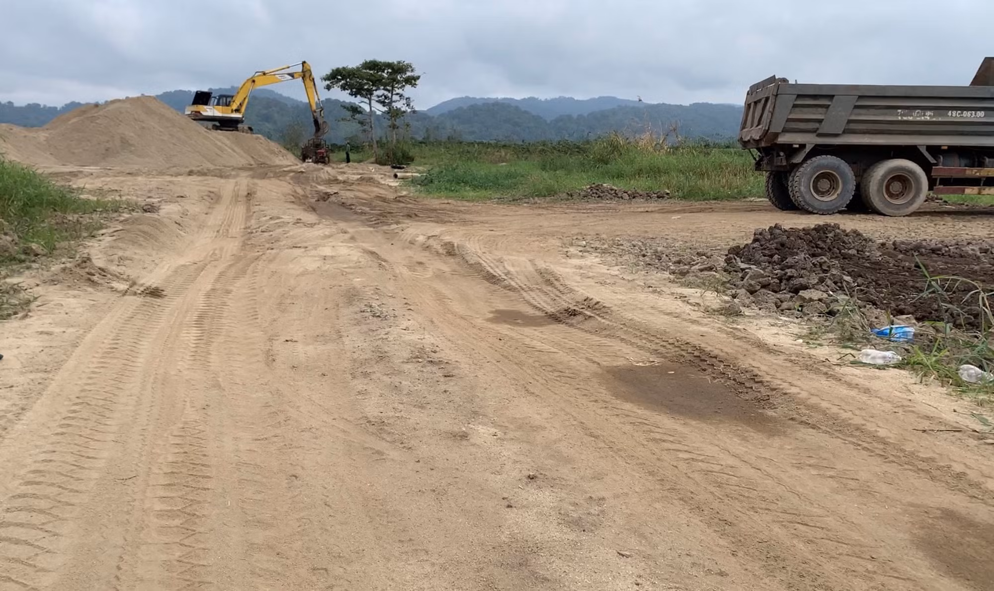 Dừng toàn bộ dự án nạo vét tiêu thoát nước suối Đắk Rí -0