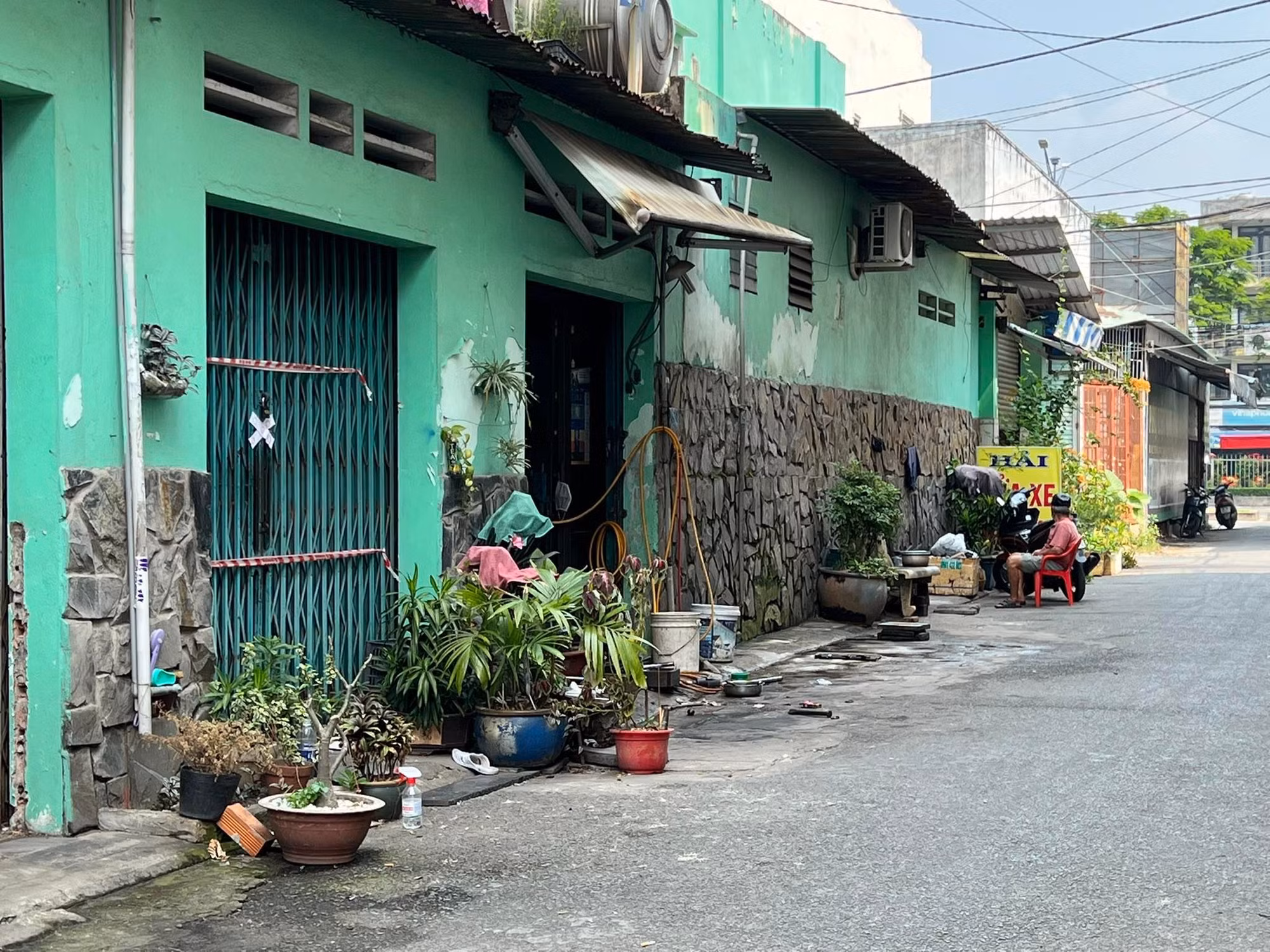 Án mạng tại chầu nhậu trong căn nhà trọ, một người tử vong -0