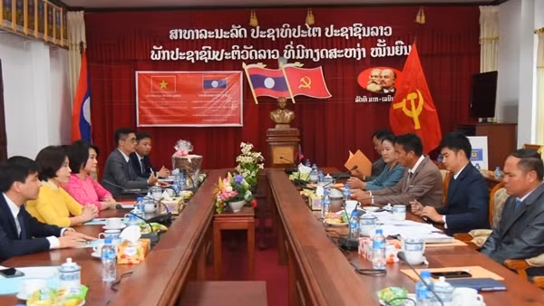 Thắt chặt quan hệ hữu nghị các đoàn thể quần chúng thuộc Bộ Công an Việt Nam và Bộ Công an Lào