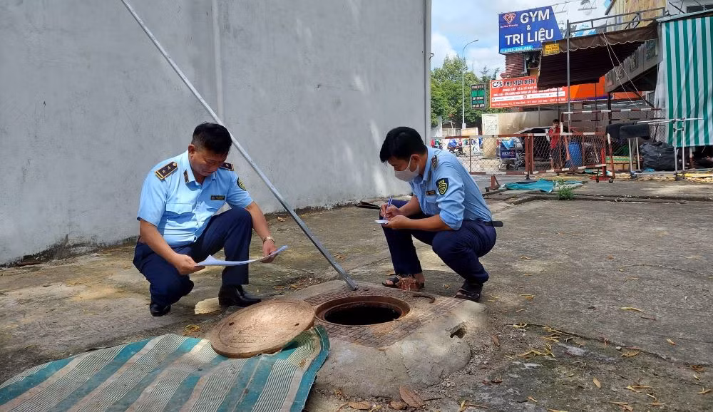 Giải pháp tháo gỡ khó khăn, đảm bảo cung ứng xăng dầu trên địa bàn TP Hồ Chí Minh -0