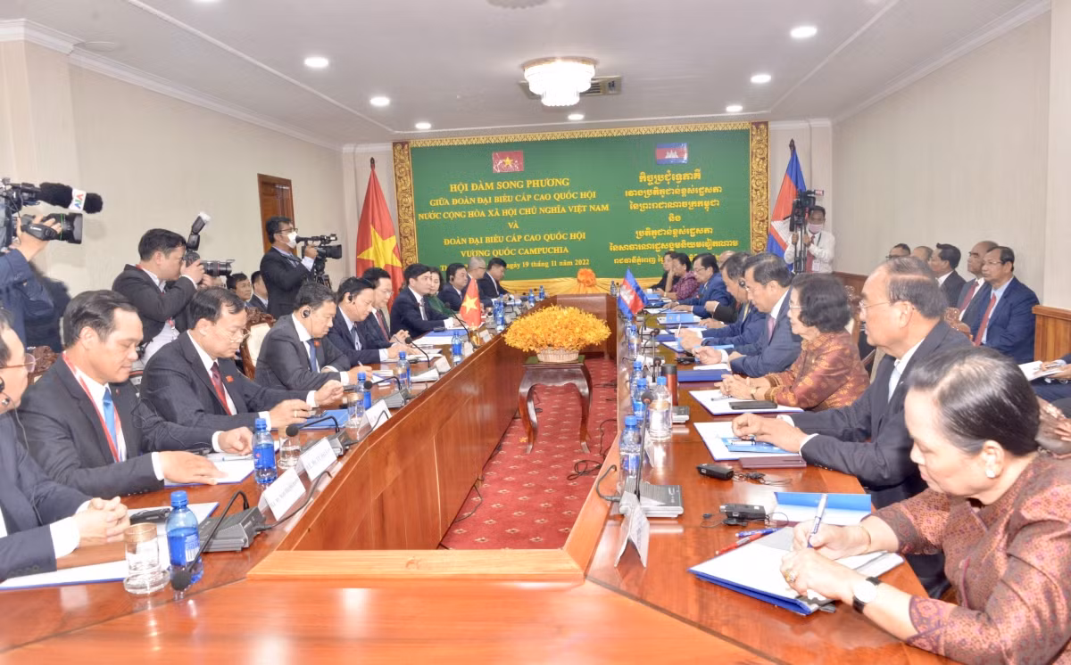 Chủ tịch Quốc hội Việt Nam và Campuchia hội đàm, ký kết thỏa thuận hợp tác -0