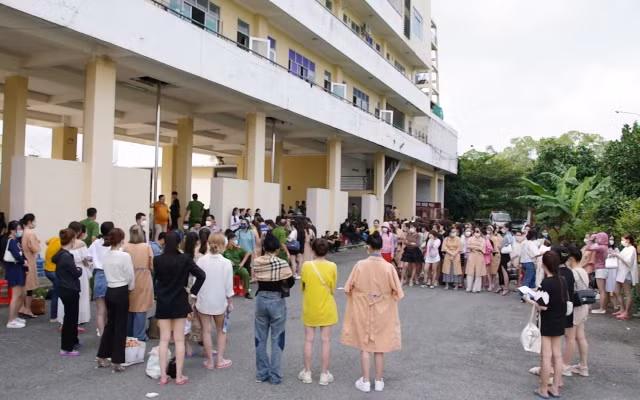Phát hiện nhiều “dân bay” người nước ngoài dương tính ma túy trong bar Boss Restaurant & KTV -0
