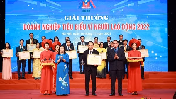 MobiFone được vinh danh Doanh nghiệp tiêu biểu vì người lao động 2022