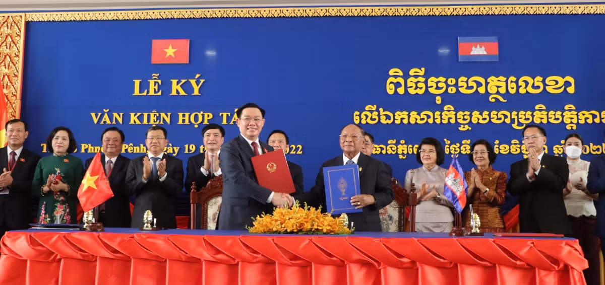 Chủ tịch Quốc hội Việt Nam và Campuchia hội đàm, ký kết thỏa thuận hợp tác -0