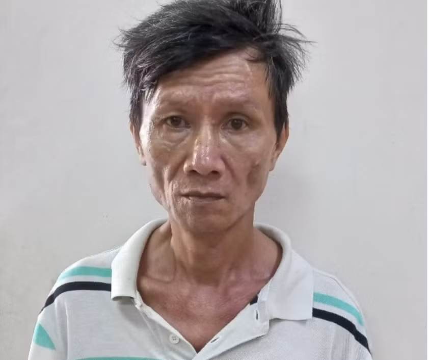 Bắt khẩn cấp kẻ dùng hung khí đánh chết mẹ ruột -0