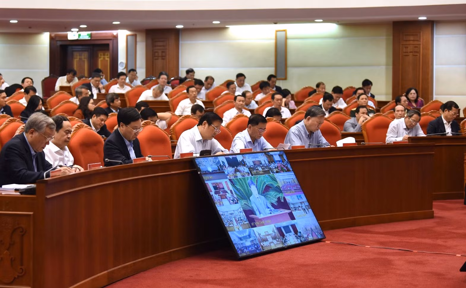 Bắc Trung Bộ và duyên hải Trung Bộ vươn lên cùng cả nước và vì cả nước -0