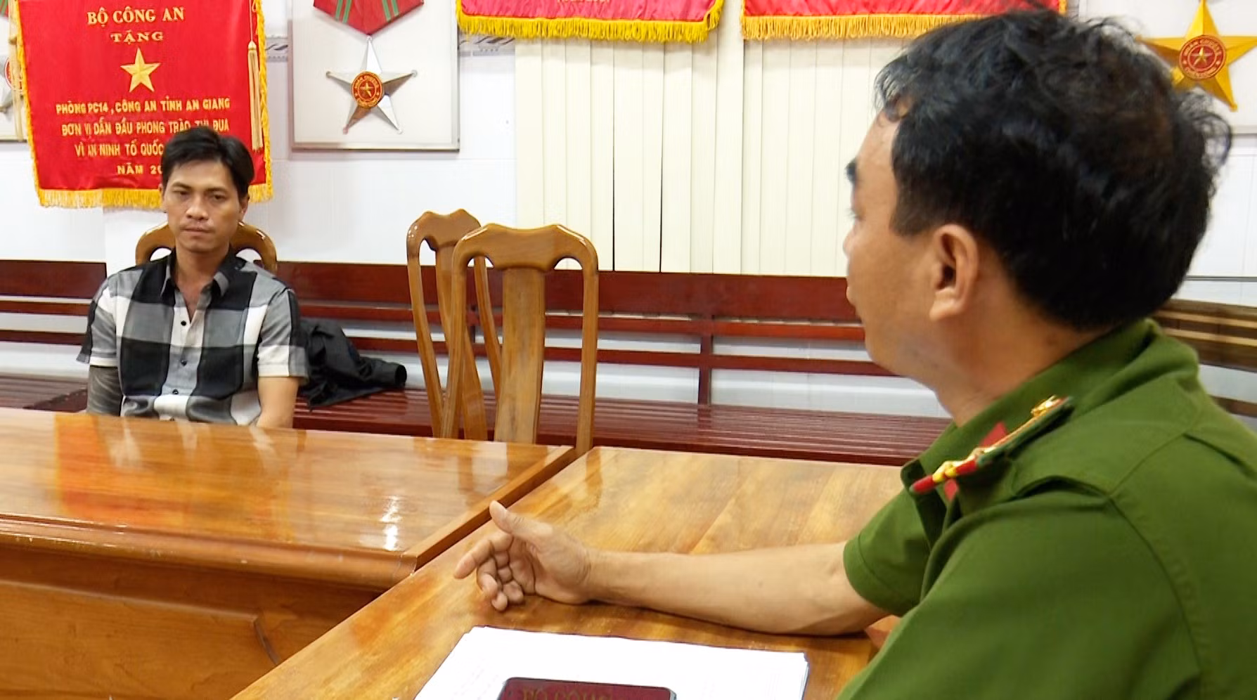 Khám phá nhanh vụ 