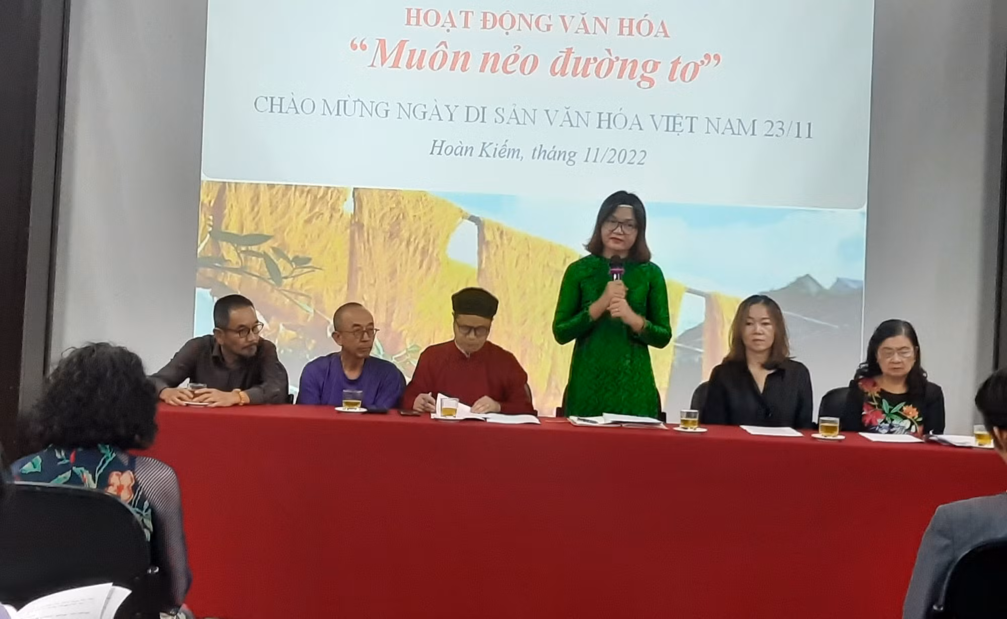Chuỗi hoạt động “Muôn nẻo đường tơ” chào mừng Ngày Di sản Văn hóa Việt Nam -0