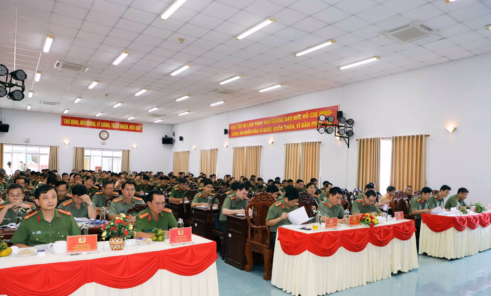 Công an tỉnh An Giang khẩn trương khắc phục những tồn tại, nâng cao hiệu quả các mặt công tác -1