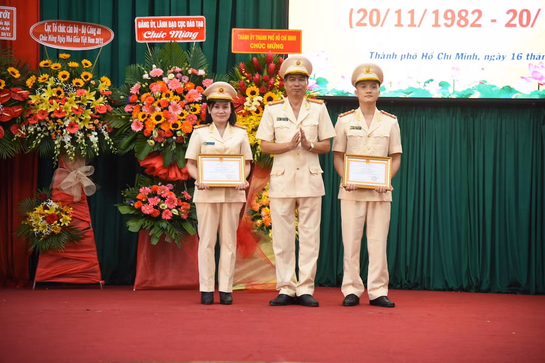 Trường Đại học Cảnh sát Nhân dân kỷ niệm 40 năm ngày Nhà giáo Việt nam -0