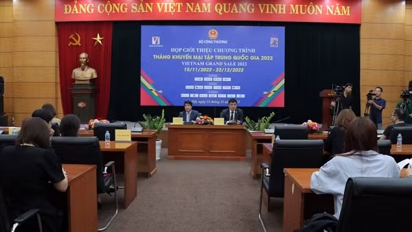 Hàng hóa khuyến mại lên tới 100% tại Tháng khuyến mại tập trung quốc gia 2022