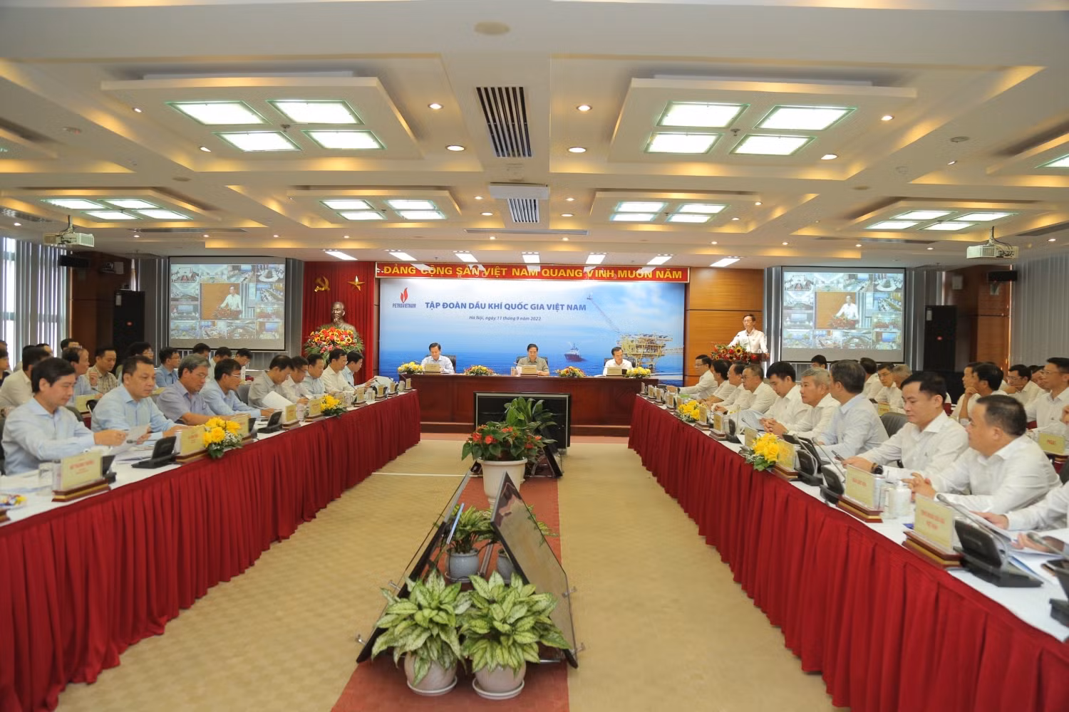 Xây dựng Petrovietnam là tập đoàn kinh tế lớn mạnh, chủ lực trong bảo đảm an ninh năng lượng quốc gia -0