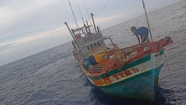 Hai tàu cá vi phạm khai thác IUU bị xử phạt gần 3 tỷ đồng