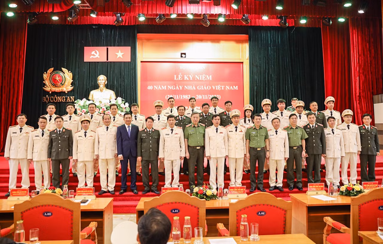 Người thầy CAND không ngừng say mê nghiên cứu, sáng tạo và “truyền lửa” cho các thế hệ học viên -0