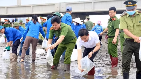 Dấu ấn Cảnh sát Môi trường đất Mỏ