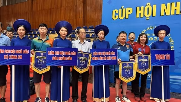Khai mạc giải Bóng bàn Cúp Hội nhà báo Việt Nam lần thứ XV