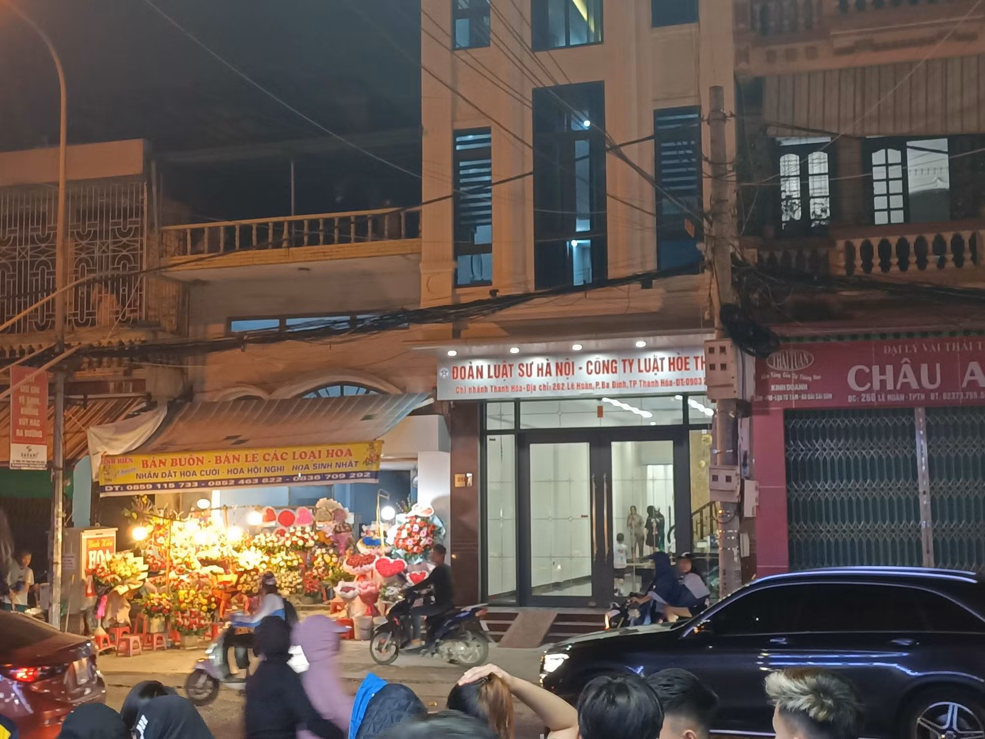 Khám nhà 