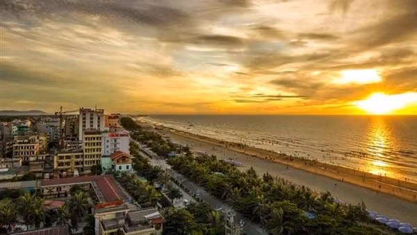 Ba miền nắng đẹp, Hà Nội sáng sớm sương mù