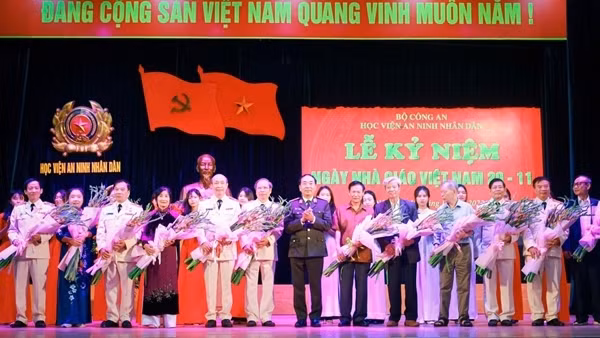 Phát triển Học viện ANND xứng đáng là cơ sở đại học trọng điểm, hàng đầu của lực lượng CAND và của quốc gia
