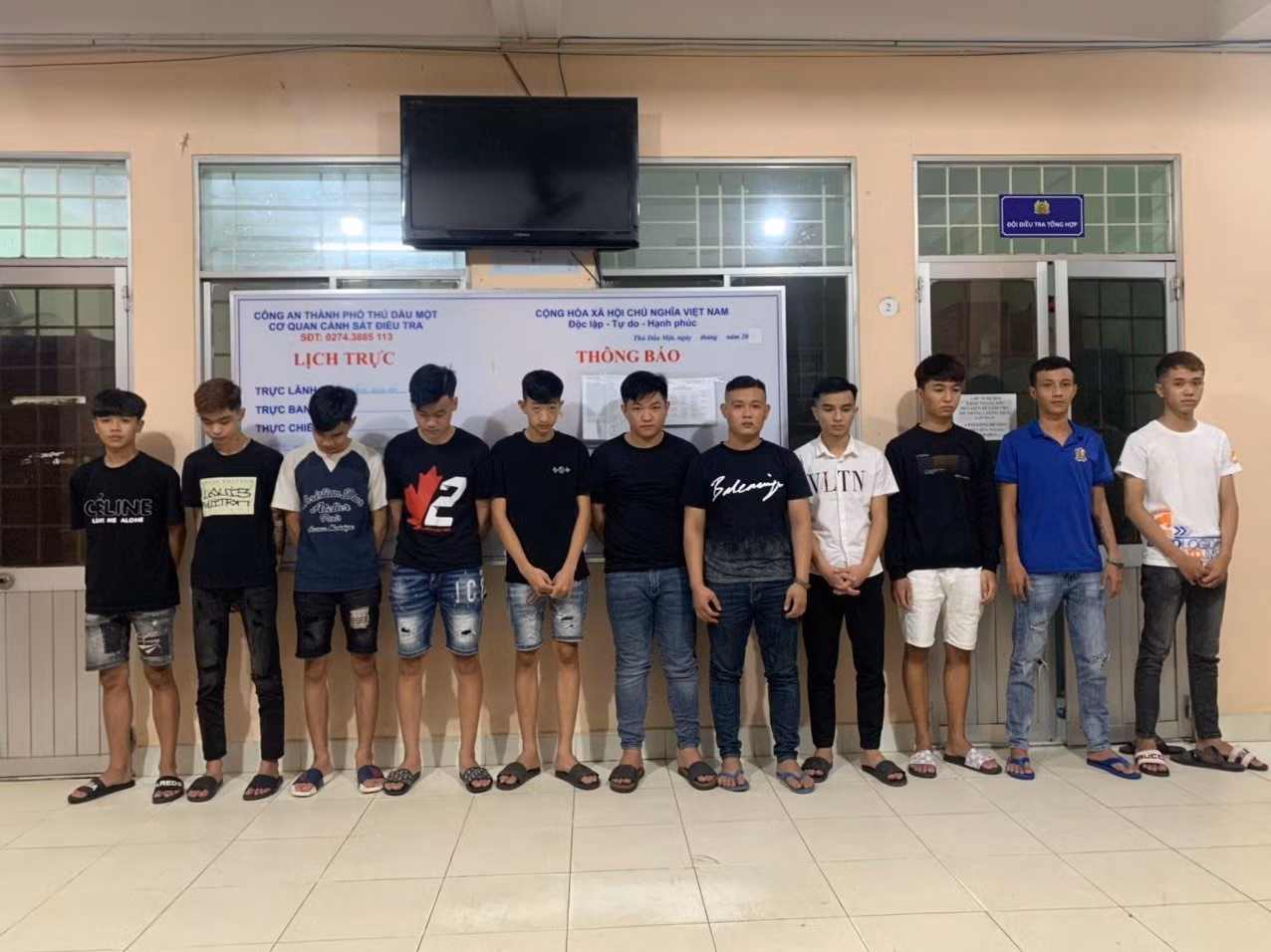 Bắt nhóm đối tượng tham gia “huyết chiến” từ mâu thuẫn trong lúc nhậu -0