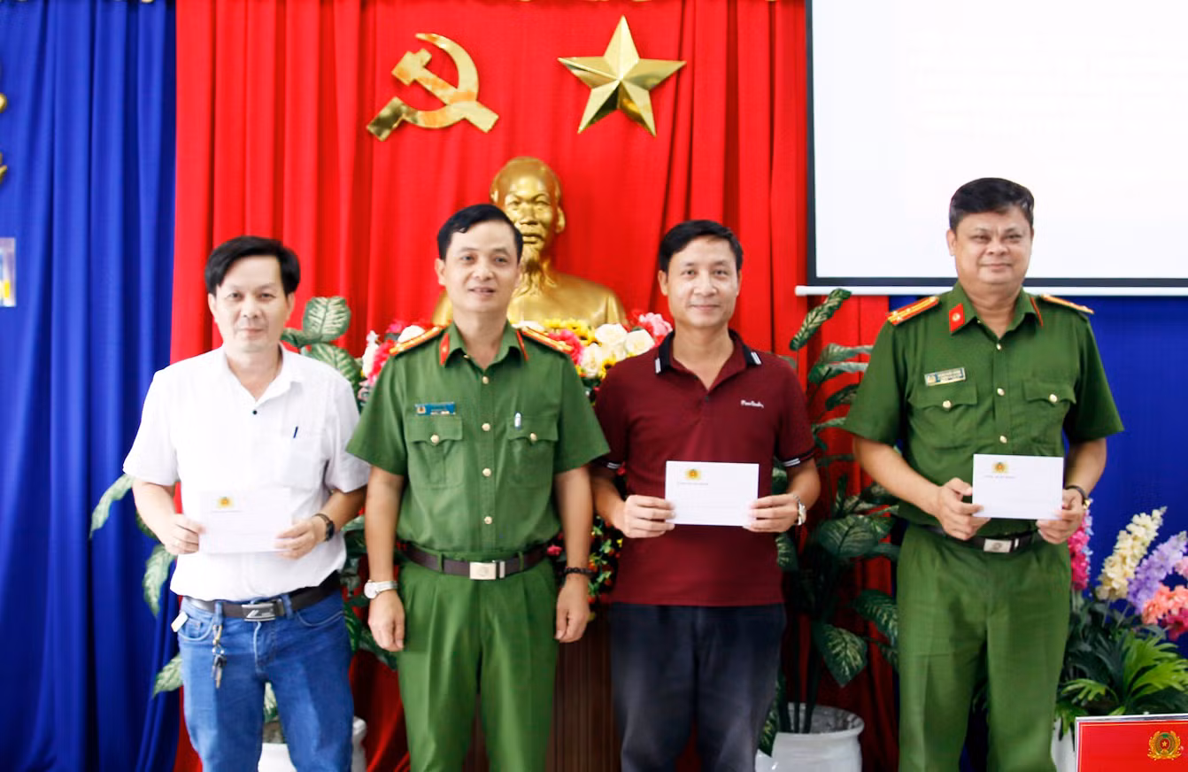 Khám phá nhanh vụ 
