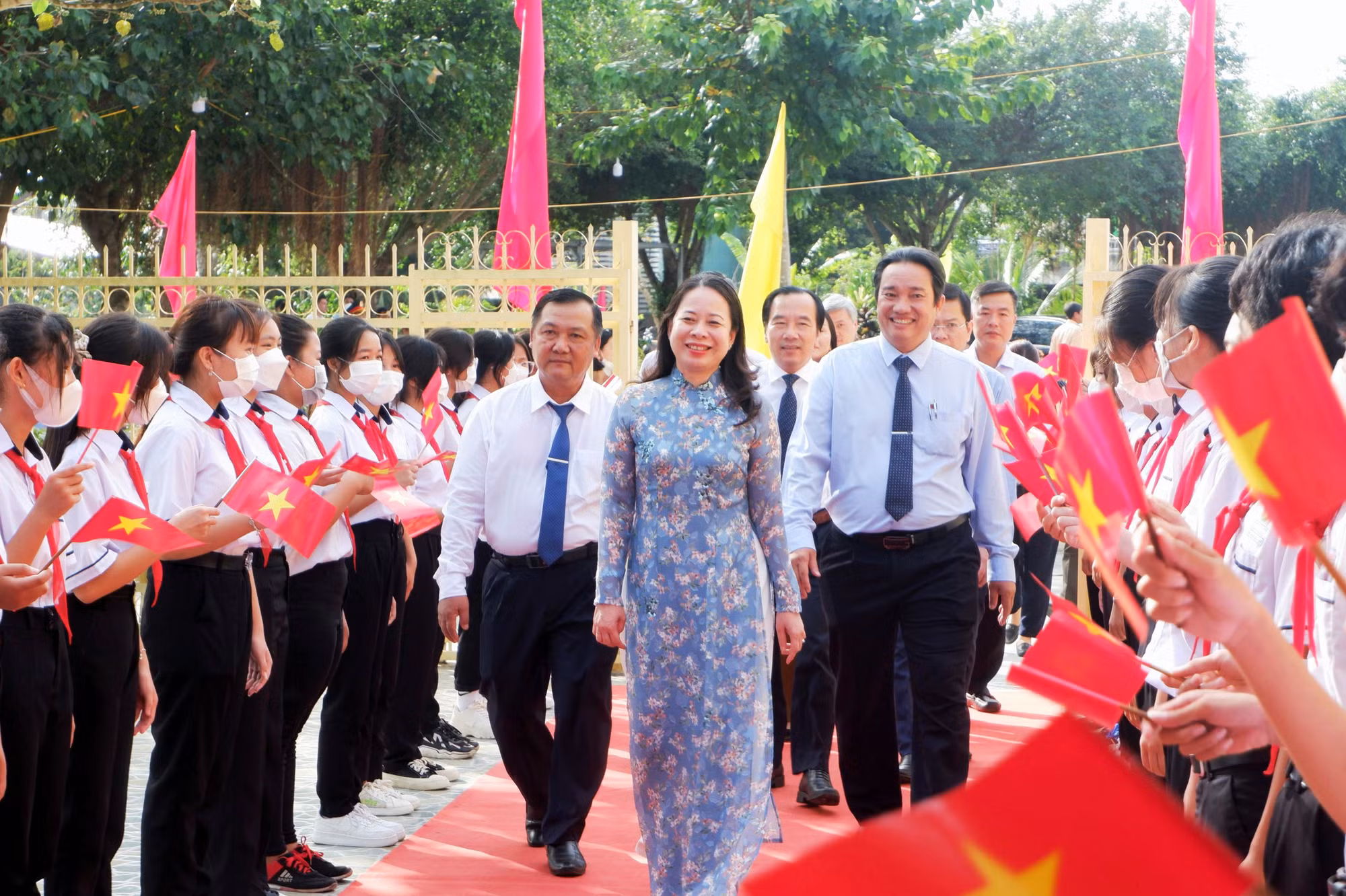 Phó Chủ tịch nước Võ Thị Ánh Xuân dự Ngày hội Đại đoàn kết toàn dân tộc tại An Giang -0