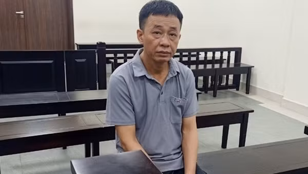 Chiếm đoạt tiền tỷ từ lừa làm sổ đỏ và “chạy” biên chế, lĩnh 8 năm tù