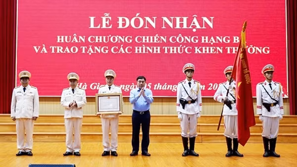 Công an Hà Giang và Cao Bằng sơ kết công tác 6 tháng đầu năm
