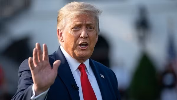 Ông Trump gọi màn tranh luận với Tổng thống Biden là "buổi tối kỳ lạ"