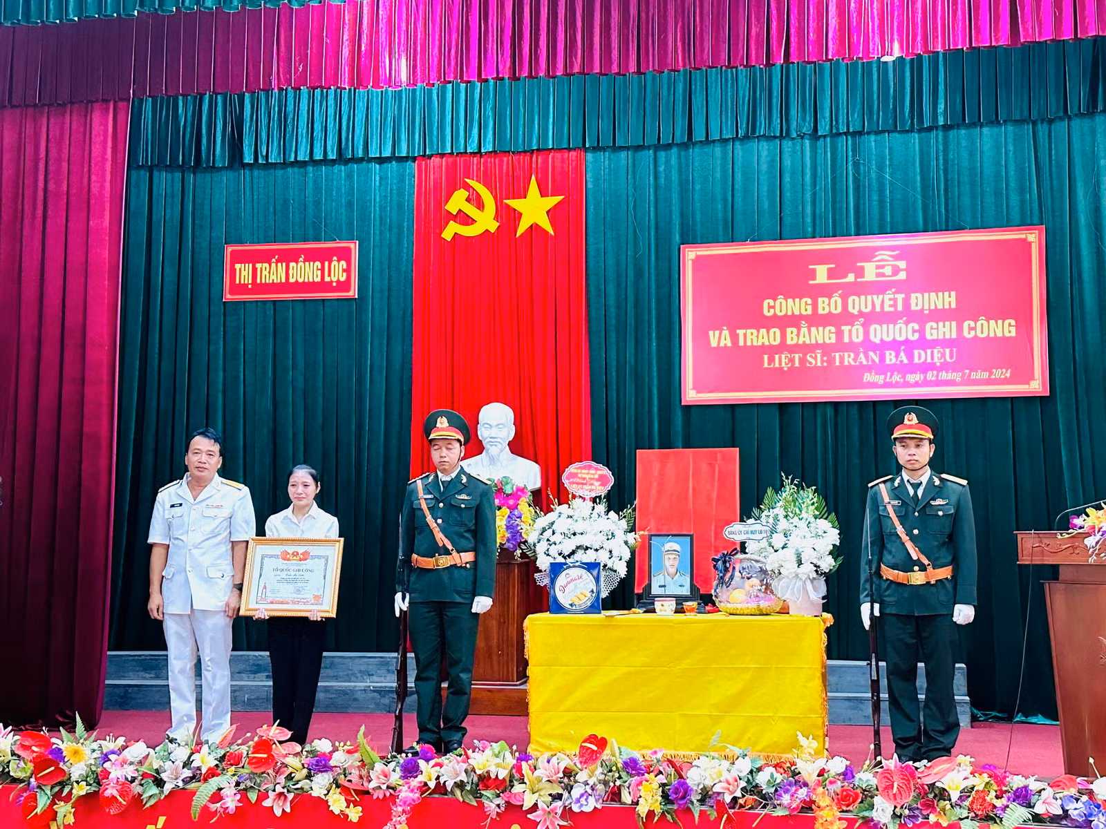 Trao Bằng Tổ quốc ghi công 3 liệt sĩ hy sinh ở Trường Sa -0