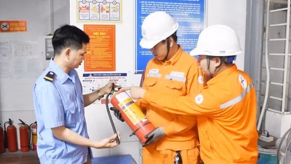 EVNHANOI khuyến cáo cách phòng, chống cháy nổ khi sử dụng điện