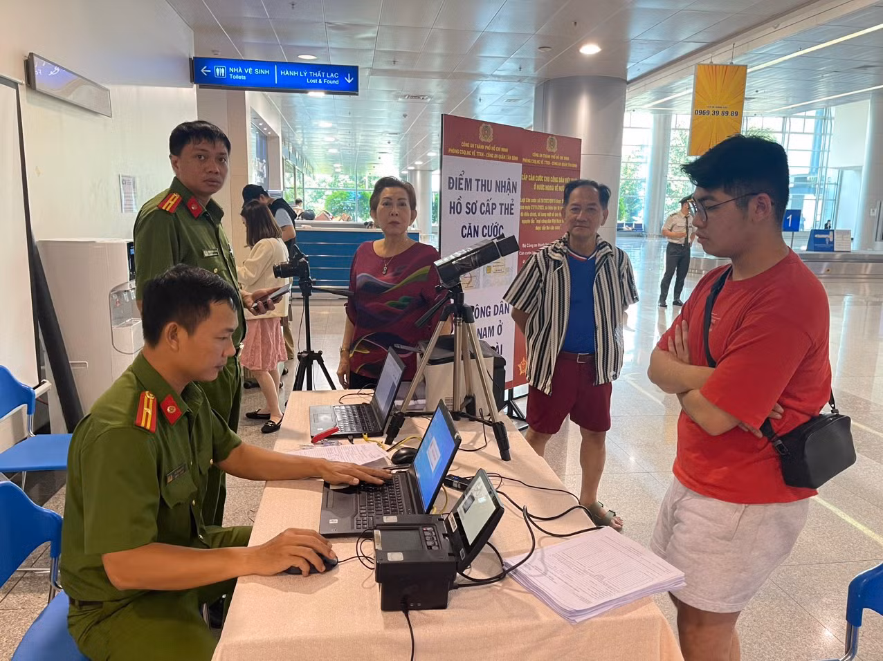 Những ngày đầu cấp căn cước theo Luật Căn cước mới tại TP Hồ Chí Minh -0