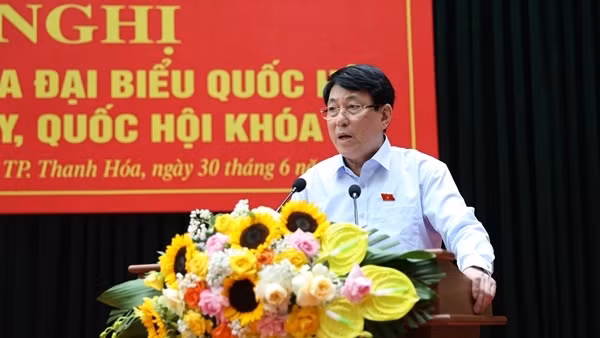 Thường trực Ban Bí thư Lương Cường tiếp xúc cử tri tại TP Thanh Hóa